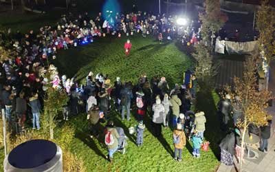 Großer Andrang herrschte bei der Sankt-Martins-Feier im Familienzentrum (Foto: KJF/Galanti)